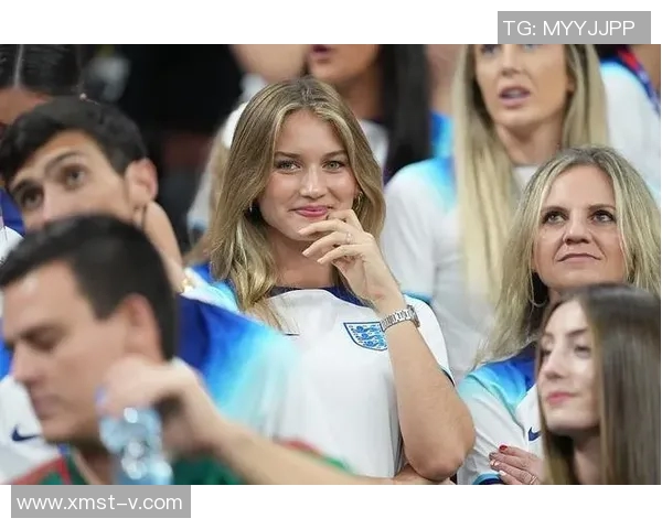 足球明星背后的魅力：为何他们的女友多为模特身份揭秘