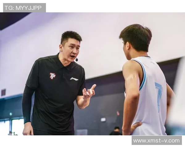 在篮球场上扮演明星的魅力与挑战如何塑造你的运动人生